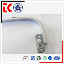 China famoso alumínio die casting parts / adc12 alumínio casting parte / branco pintado displayer apoio frame